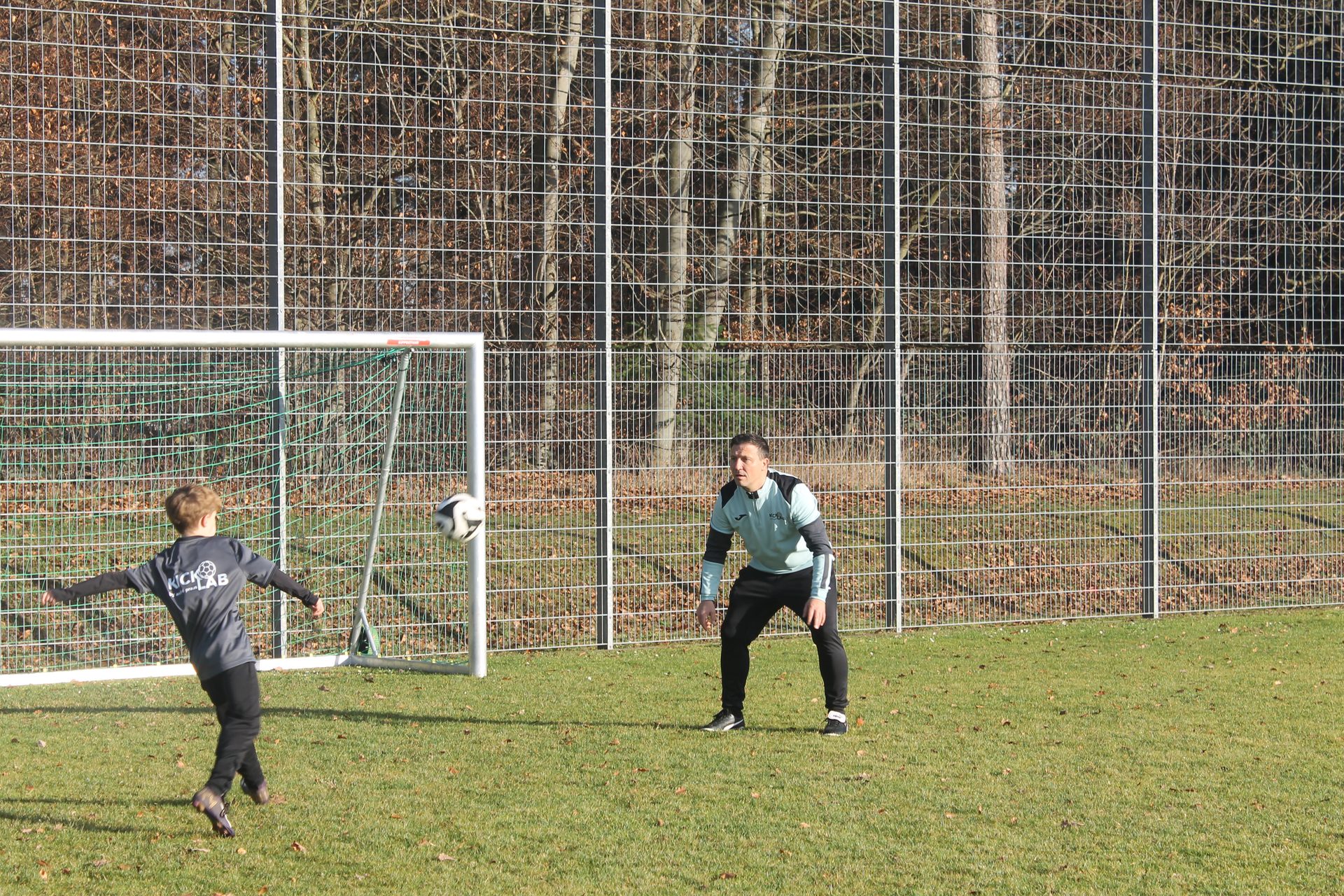 Stationstraining: Technik mit System – KickLab Fußballtraining Eisingen